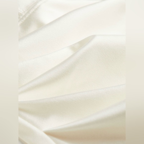 NWT Curvy fit off-the-shoulder corset-style dress - Picture 2 of 2